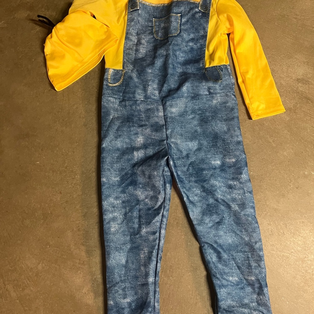 Kids Minions Costume 6-8 years